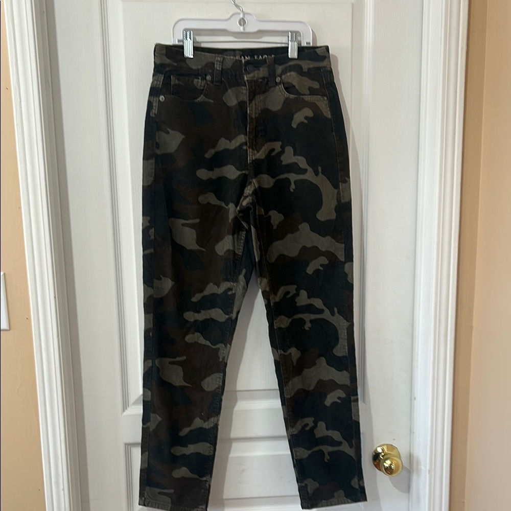 AMERICAN EAGLE CORDUROY Camouflage Patterned Pants WOMEN SIZE 2